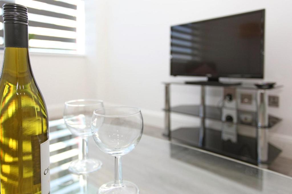 Sapphire House Apartments Telford Kültér fotó