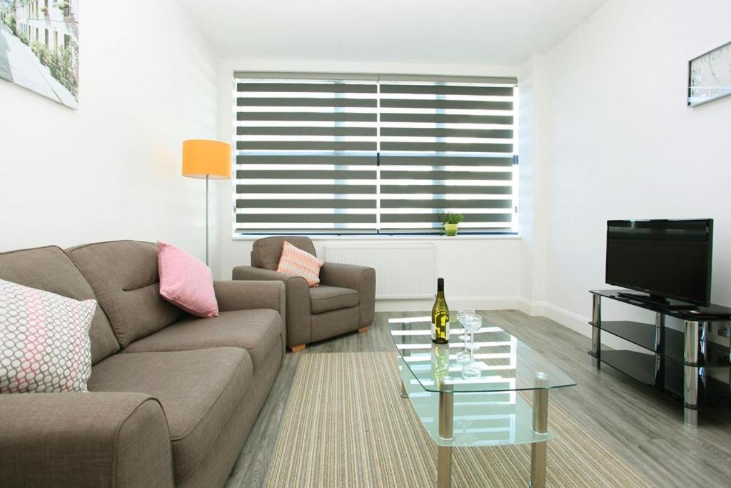 Sapphire House Apartments Telford Kültér fotó