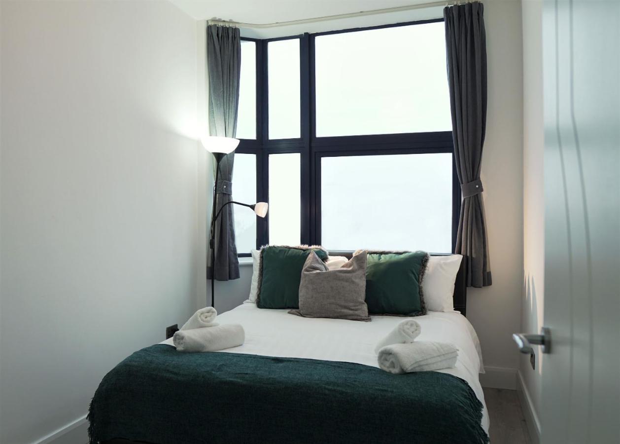 Sapphire House Apartments Telford Kültér fotó