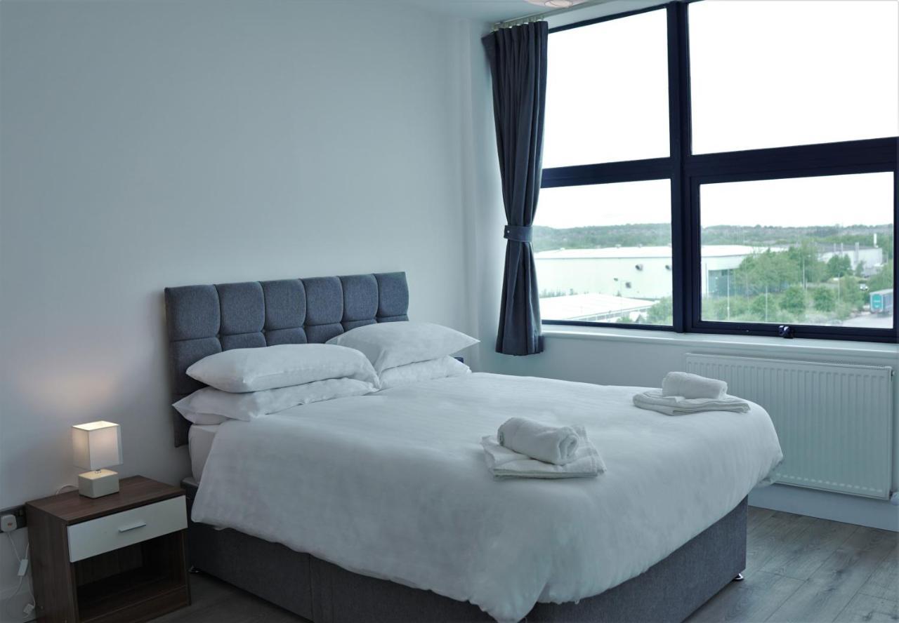Sapphire House Apartments Telford Kültér fotó