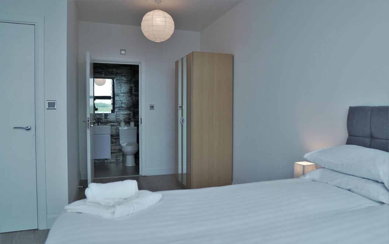 Sapphire House Apartments Telford Kültér fotó