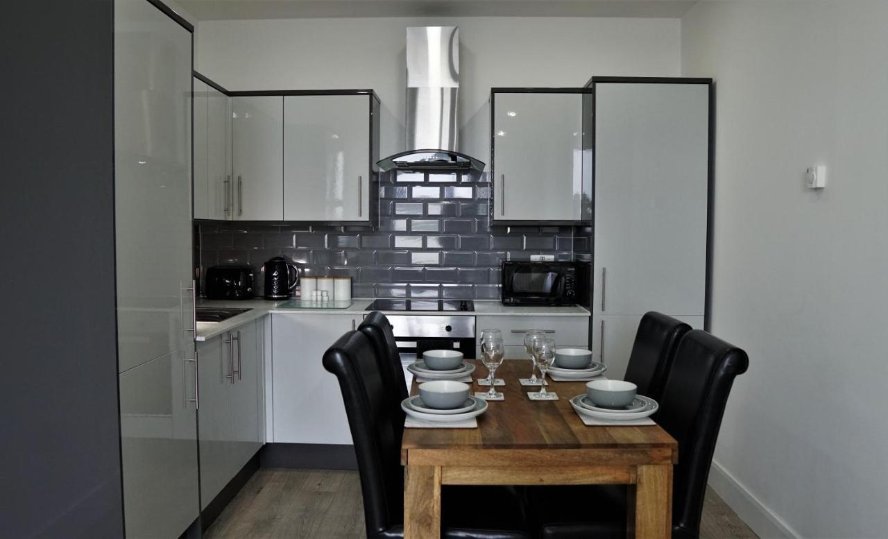 Sapphire House Apartments Telford Kültér fotó