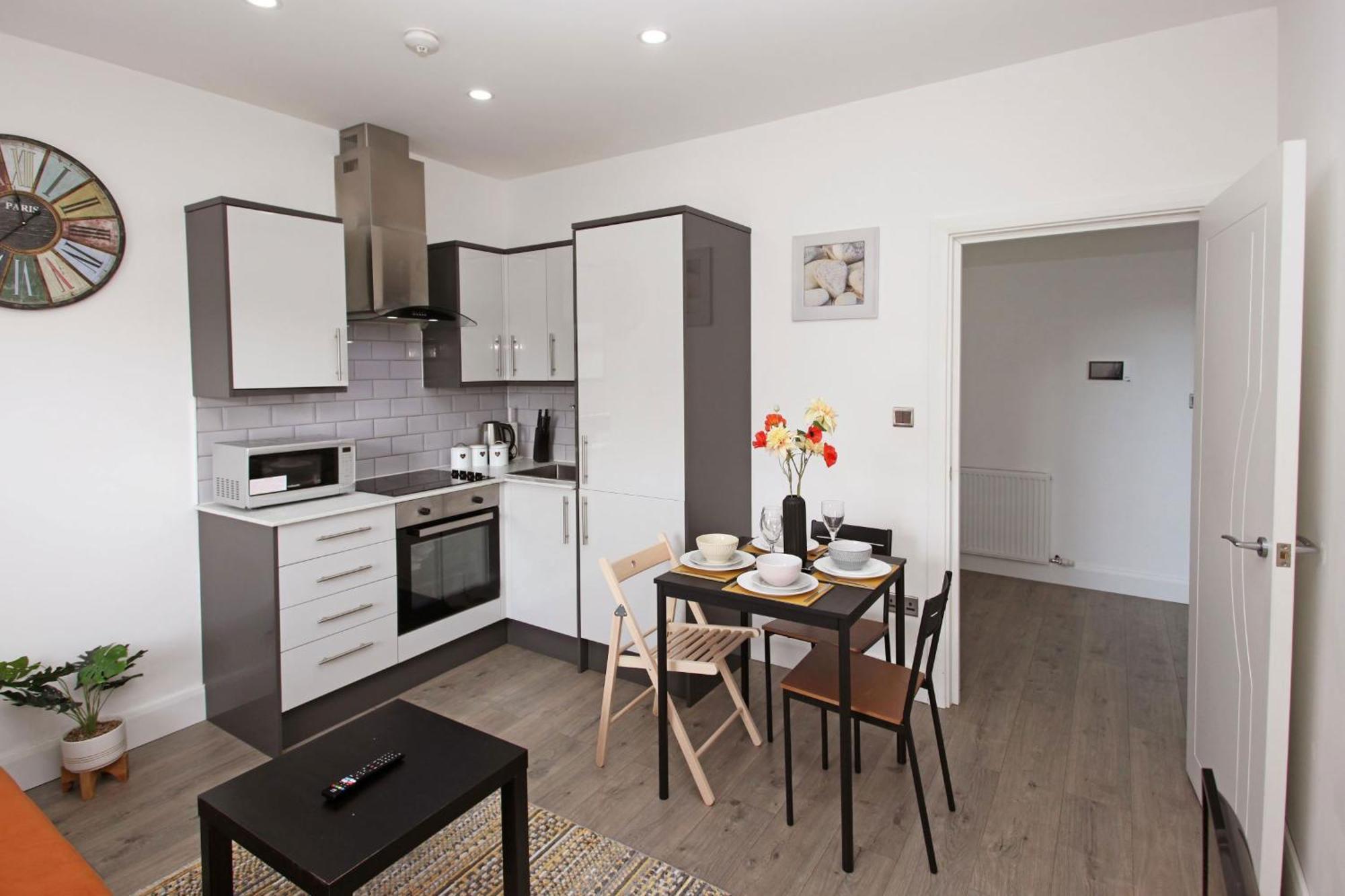 Sapphire House Apartments Telford Kültér fotó