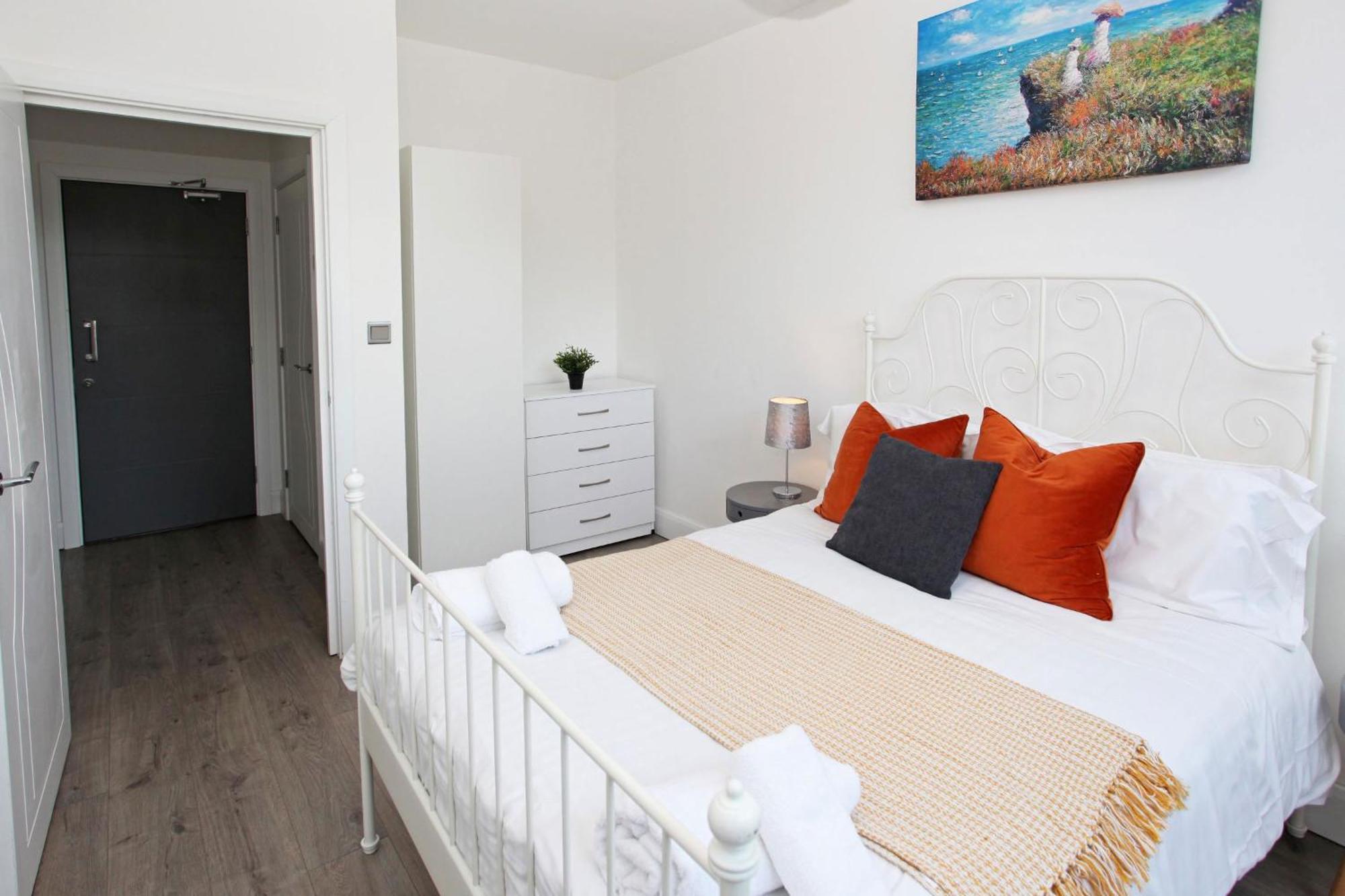 Sapphire House Apartments Telford Kültér fotó