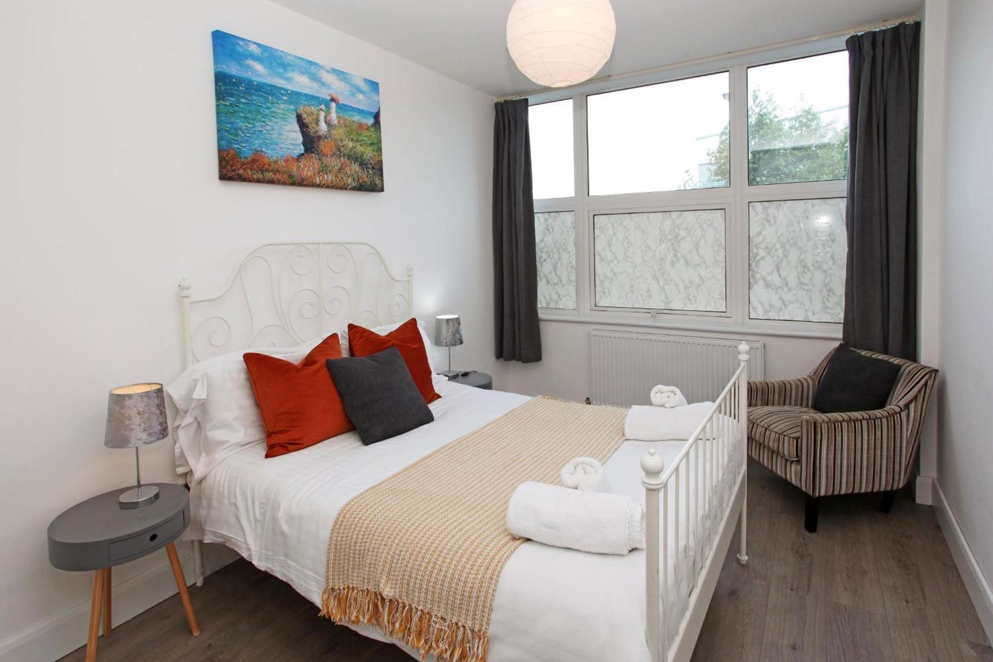Sapphire House Apartments Telford Kültér fotó