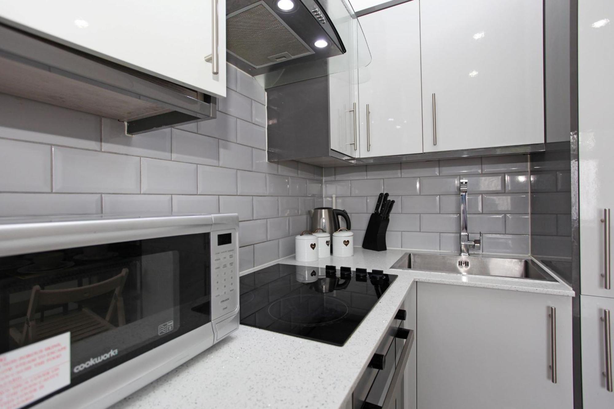 Sapphire House Apartments Telford Kültér fotó