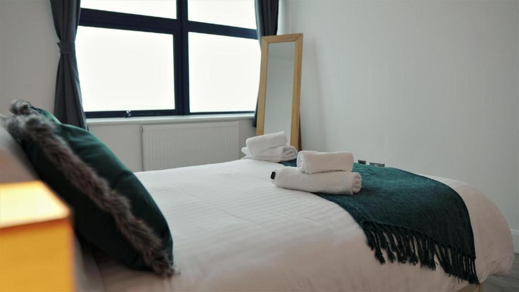 Sapphire House Apartments Telford Kültér fotó