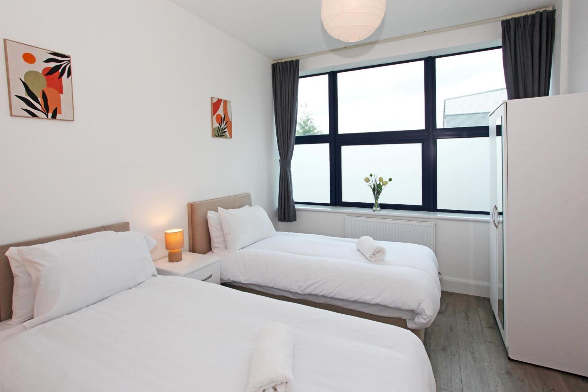 Sapphire House Apartments Telford Kültér fotó