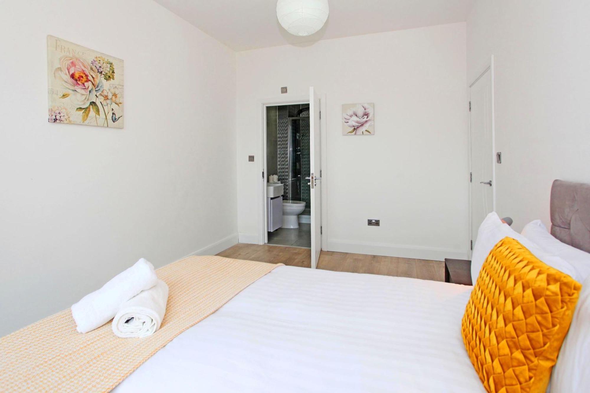 Sapphire House Apartments Telford Kültér fotó