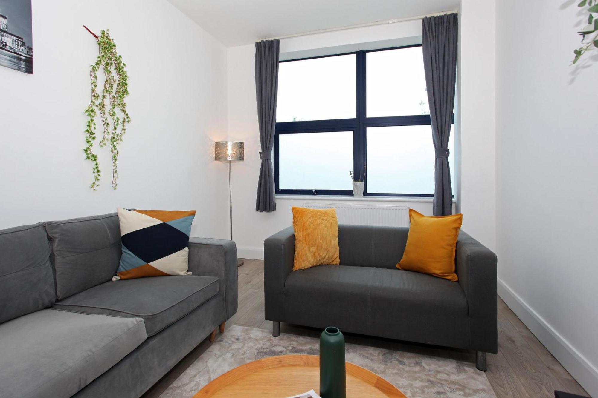 Sapphire House Apartments Telford Kültér fotó