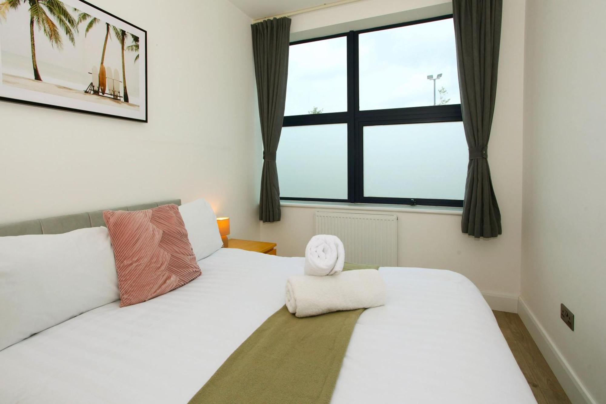Sapphire House Apartments Telford Kültér fotó